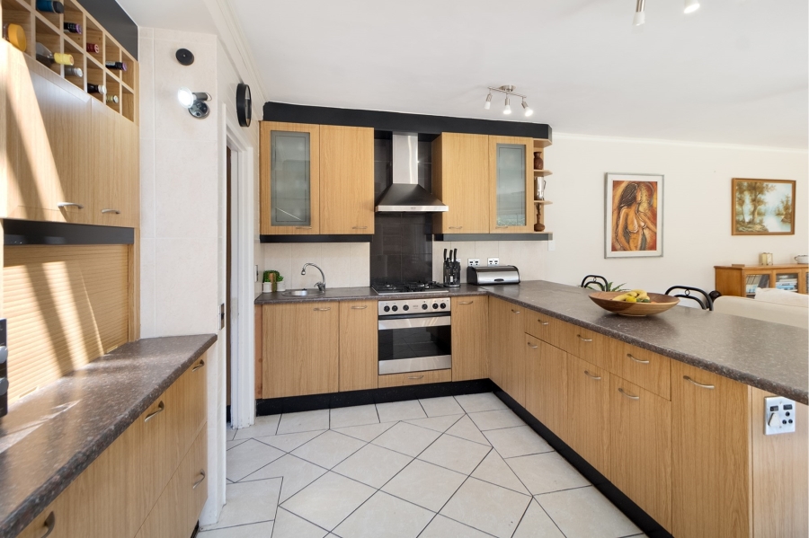 4 Bedroom Property for Sale in Fish Hoek Western Cape